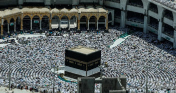 وفاة حاجة بالبقاع المقدسة ساعات بعد تقبلها العزاء في وفاة زوجها
