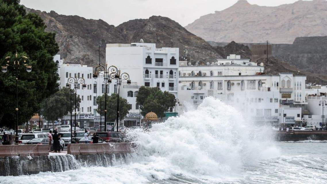 سلطنة عمان الإعصار المداري شاهين