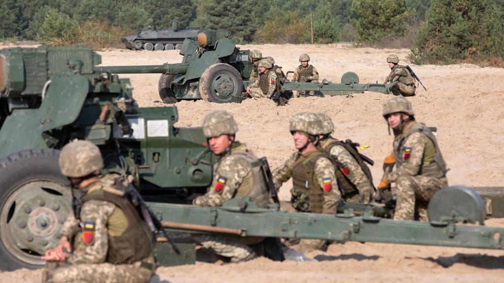 الجيش الروسي يحشد قوات على حدود أوكرانيا